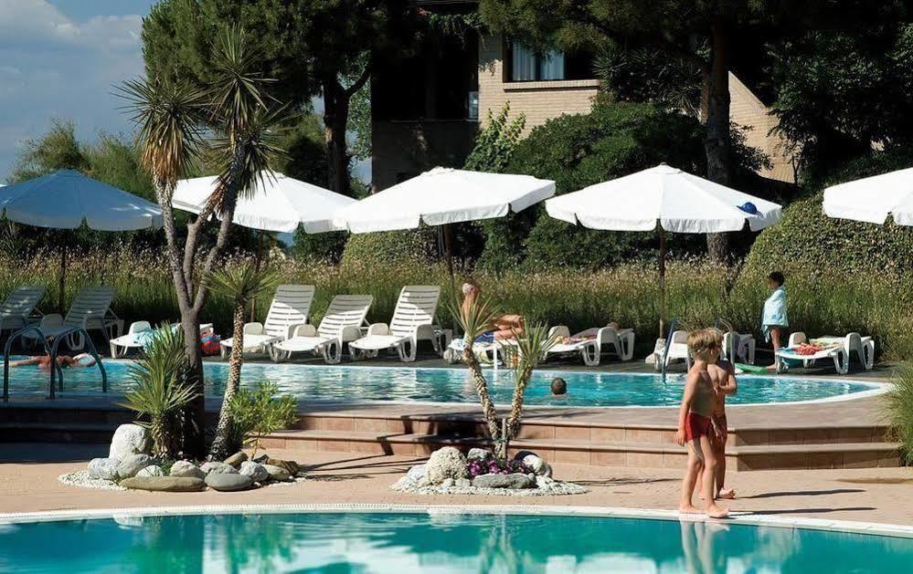 Nauthotel Grado Buitenkant foto